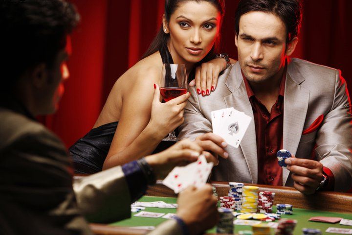 coloktoto login platform interface showing live-dealer tables, sportsbook, and slot games